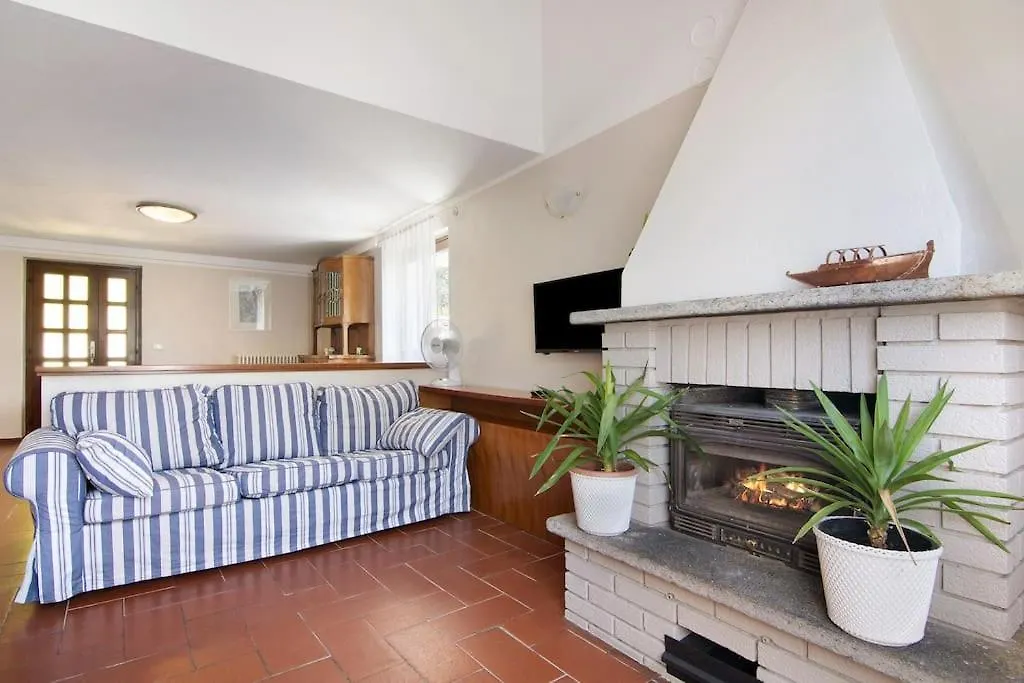 Villa Eden Jacuzzi Pool & Private Parking Domaso 0*,  Italy